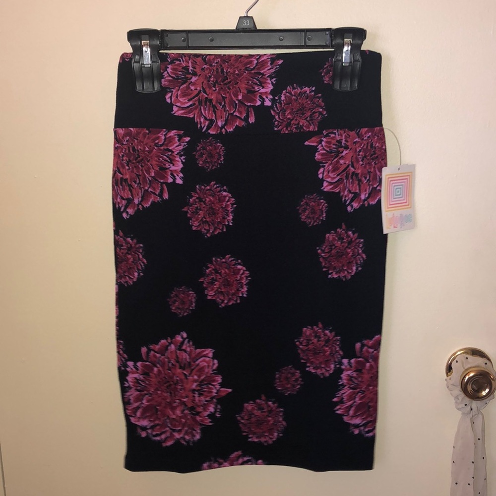 Lularoe flower Cassie